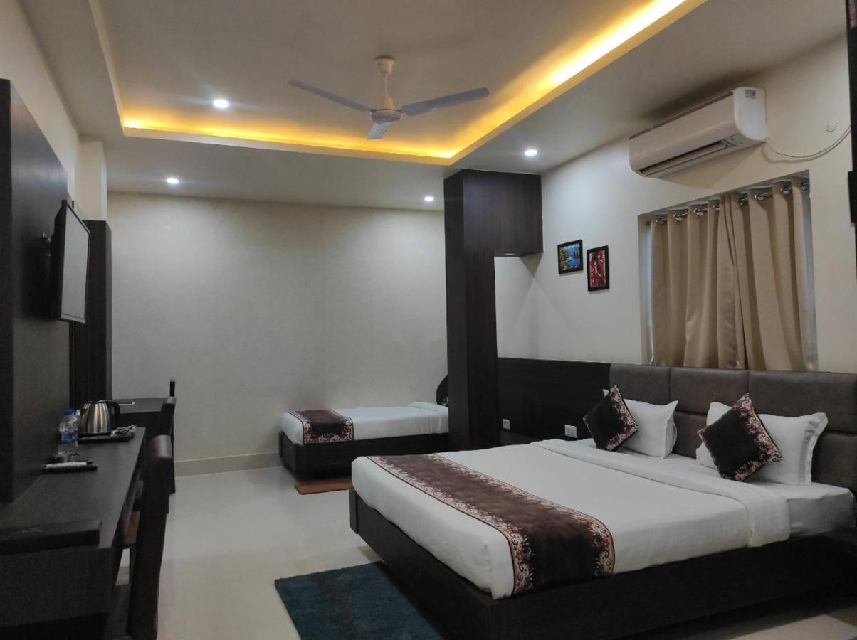 Hotel Paradise - Biswanath Chariali Bishnath Exterior photo