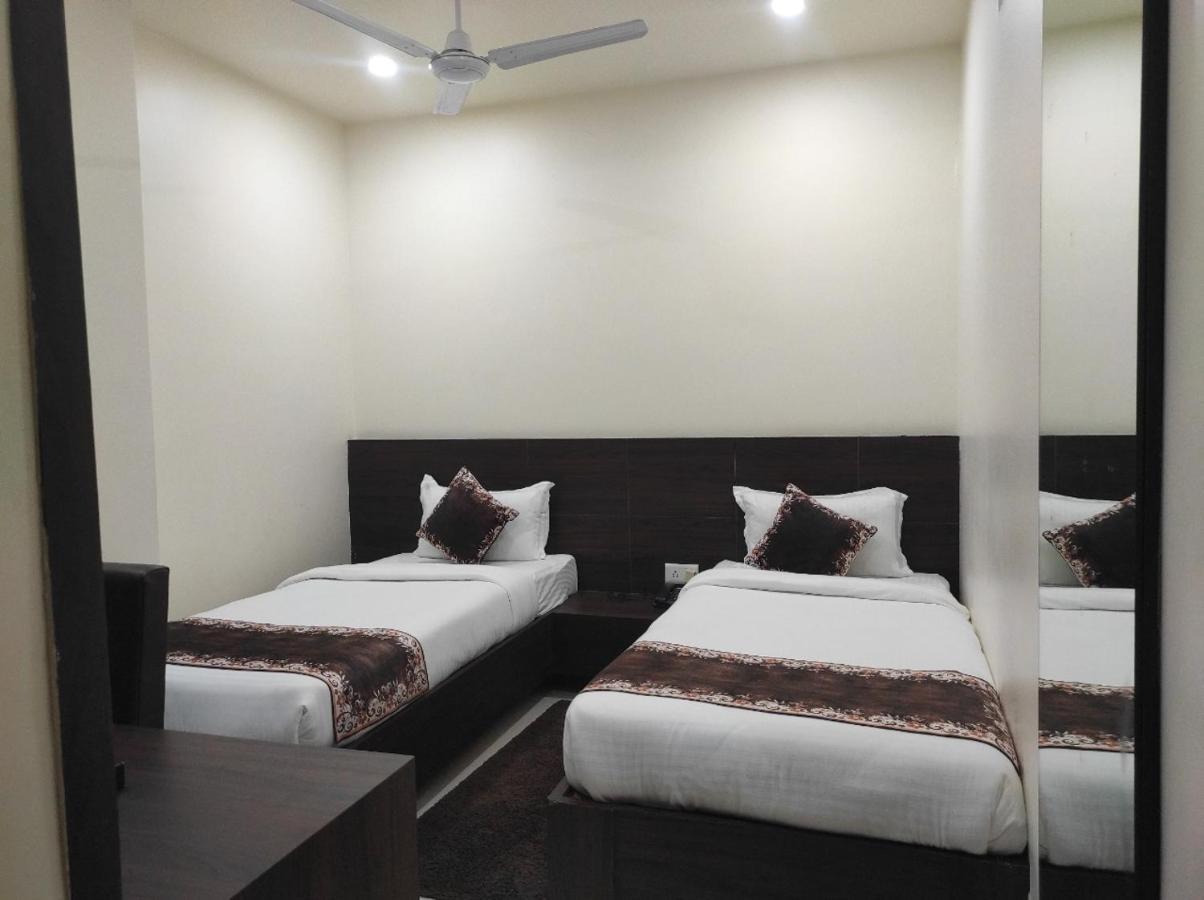 Hotel Paradise - Biswanath Chariali Bishnath Exterior photo