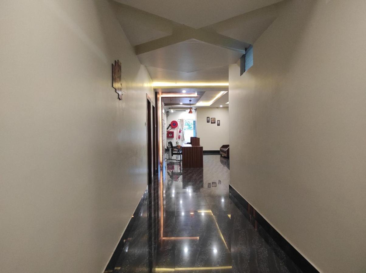 Hotel Paradise - Biswanath Chariali Bishnath Exterior photo