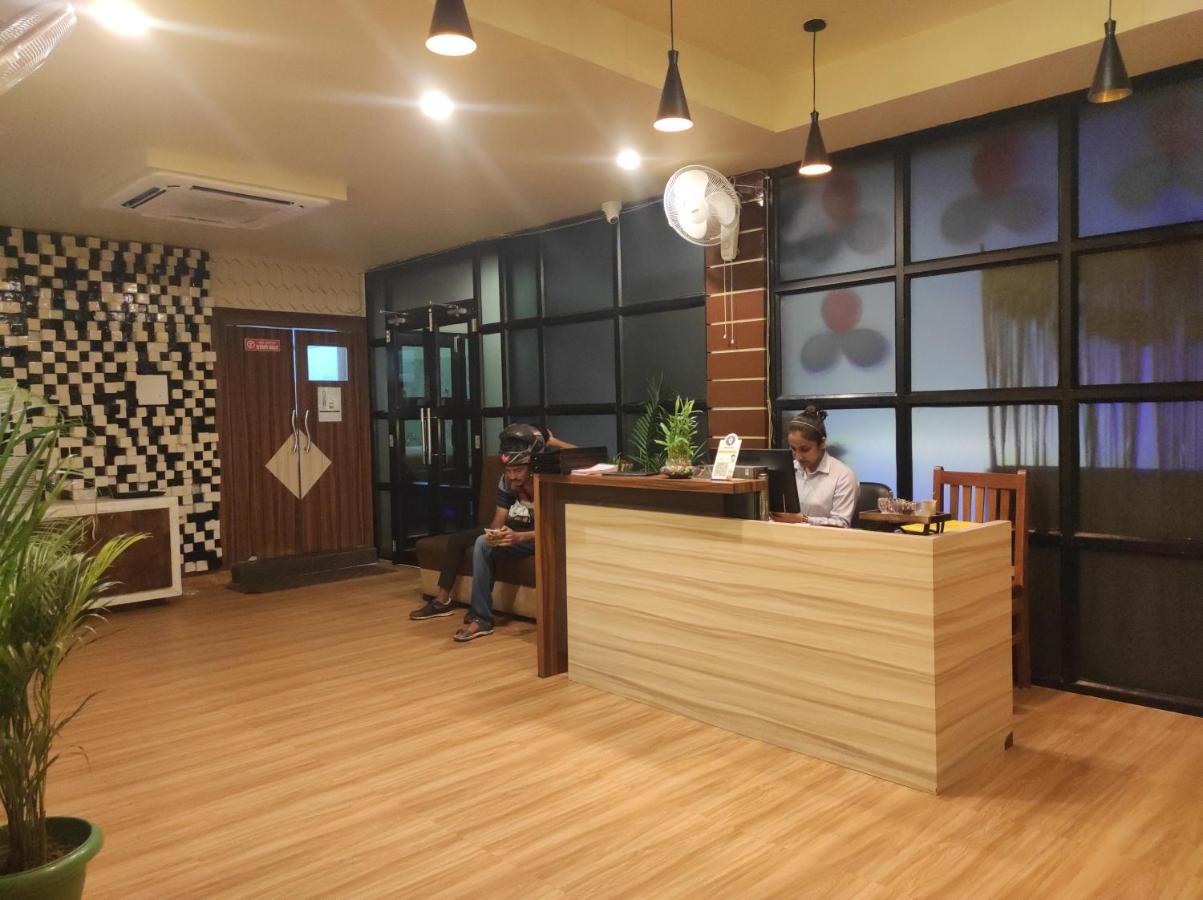 Hotel Paradise - Biswanath Chariali Bishnath Exterior photo